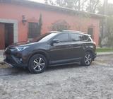 TOYOTA RAV4 MODELO 2017 DE AGENCIA