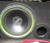 vendo woofer y ampli Q.750 con sus cables